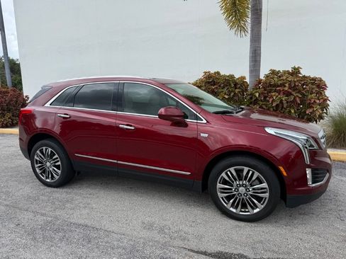 Used 2017 Cadillac XT5 Premium Luxury w/ Driver Assist Package FWD image 13