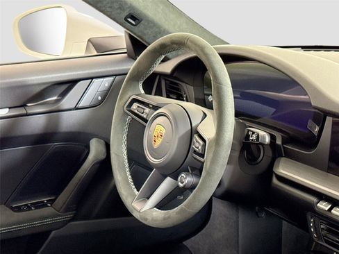 Used 2025 Porsche 911 GT3 w/ Chrono Package RWD image 29