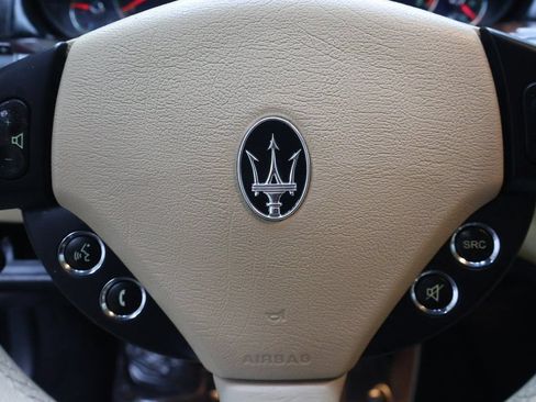 Used 2015 Maserati GranTurismo Convertible RWD image 16