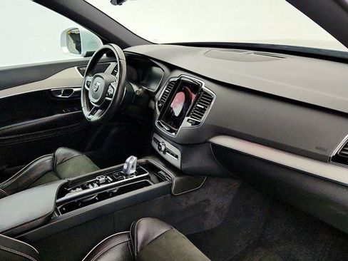 Used 2017 Volvo XC90 T8 R-Design w/ Vision Package image 27