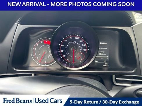 Used 2023 Hyundai Elantra SE FWD image 13