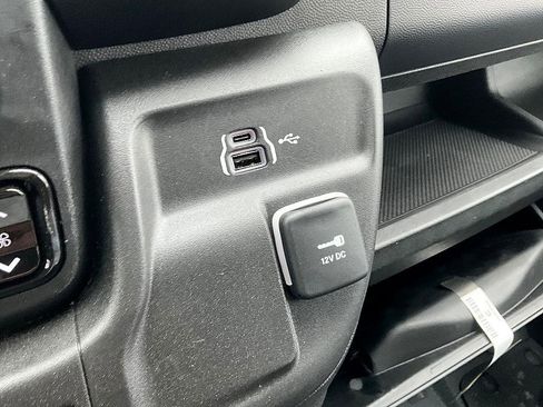 New 2026 RAM ProMaster 2500 w/ Convenience Group image 26