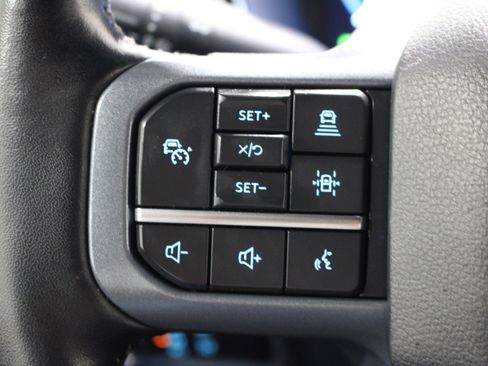 Used 2023 Ford F150 Lariat AWD/4WD image 12