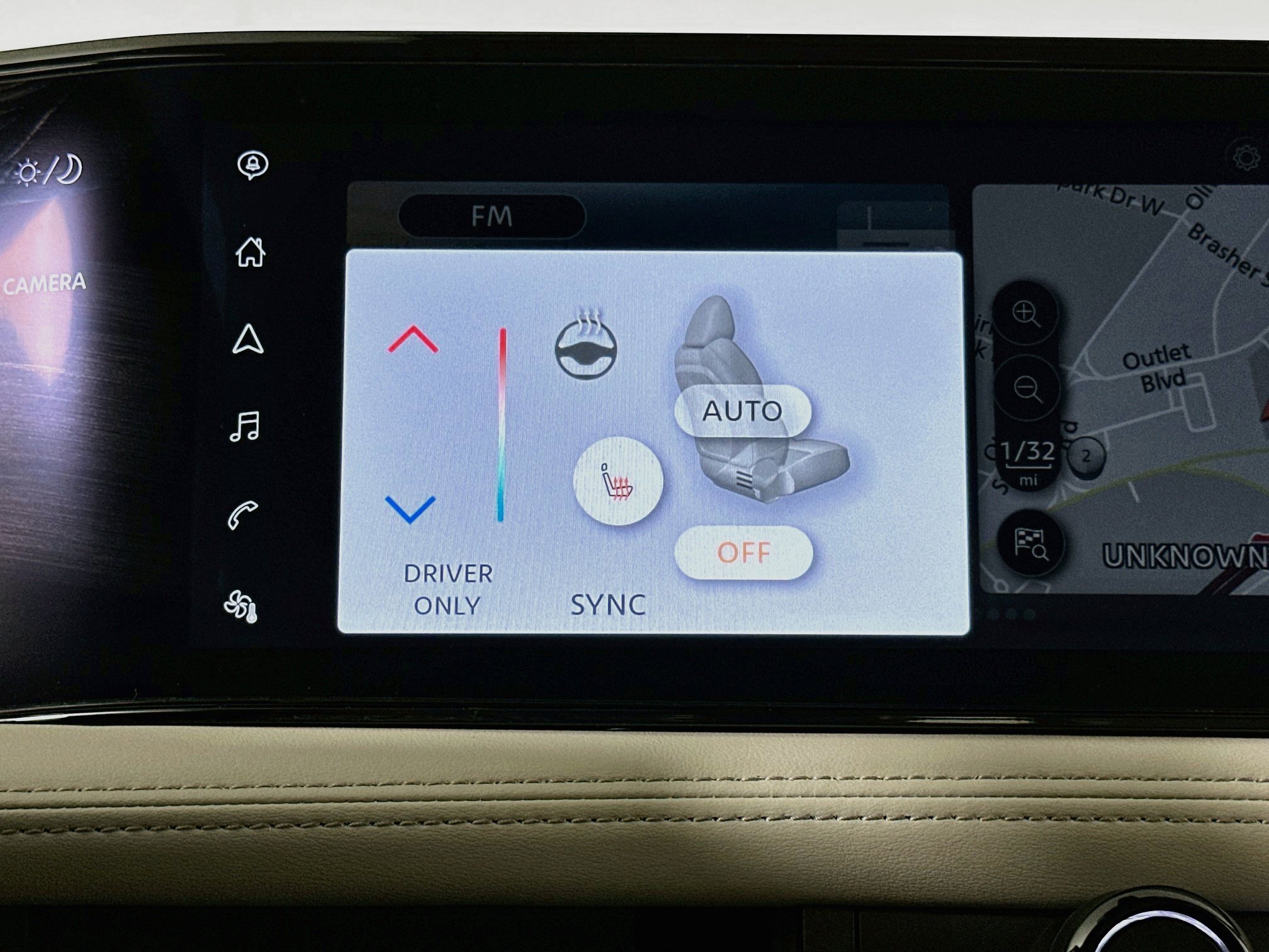 Used 2023 Nissan Ariya AWD image 26