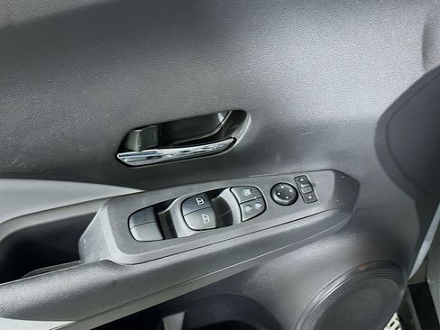 Used 2024 Nissan Kicks SR w/ SR Premium Package image 15