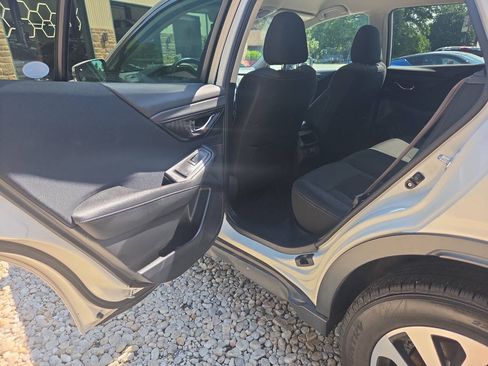 Used 2021 Subaru Outback Premium AWD/4WD image 16