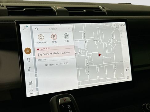 Certified 2025 Land Rover Defender 110 V8 image 13