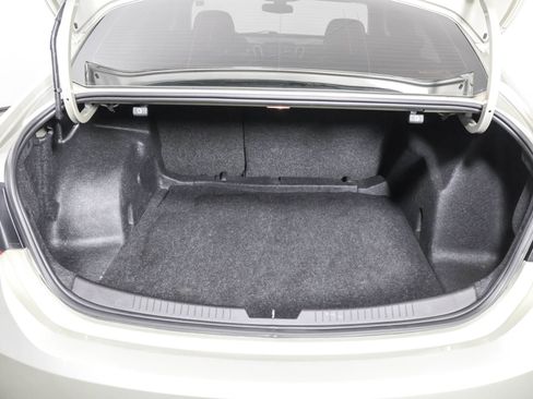 Used 2016 Chevrolet Malibu LT image 37