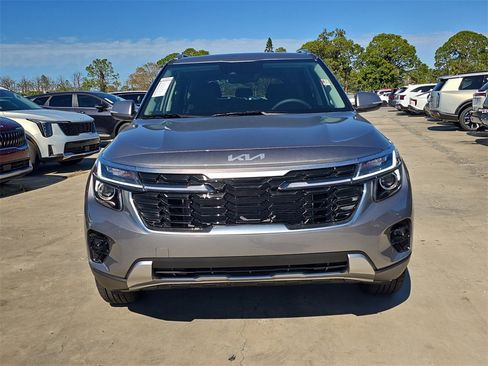 New 2026 Kia Seltos S image 3