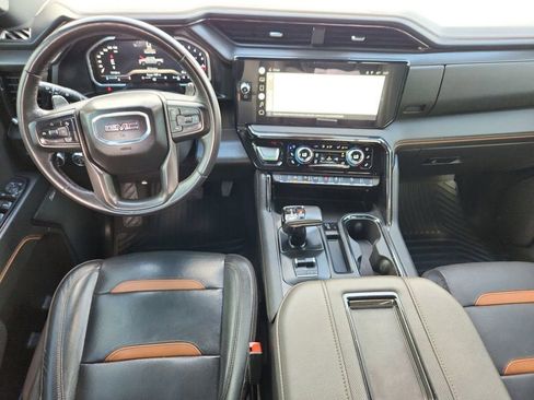 Used 2022 GMC Sierra 1500 AT4 w/ AT4 Preferred Package image 10