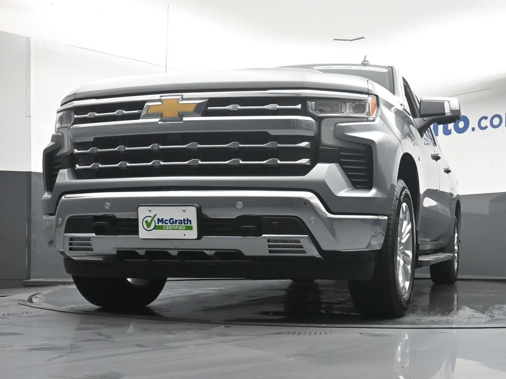 Used 2024 Chevrolet Silverado 1500 LTZ AWD/4WD image 7