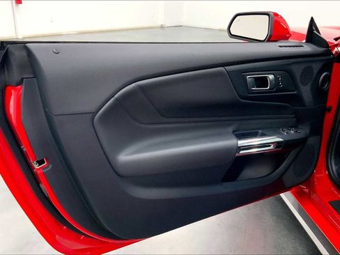 Used 2024 Ford Mustang Premium image 16