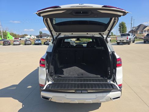 Used 2022 BMW X5 xDrive40i w/ Premium Package image 11