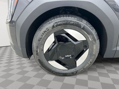 Used 2024 Kia EV9 Wind image 19
