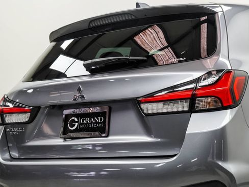 Used 2024 Mitsubishi Outlander Sport ES AWD/4WD image 13