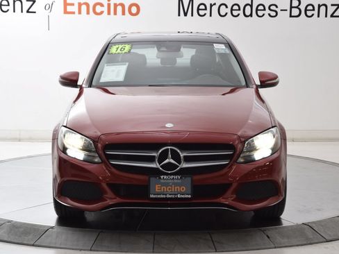 Used 2016 Mercedes-Benz C 300 Sedan w/ Surround View Package image 8