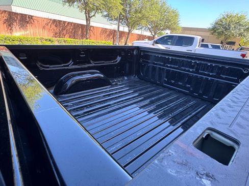 Used 2018 Chevrolet Silverado 1500 Custom w/ Custom Value Package image 13