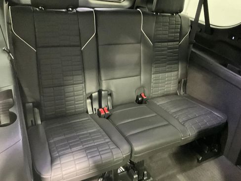 Used 2023 Cadillac Escalade ESV Premium Luxury Platinum w/ LPO, Radiant Package image 25
