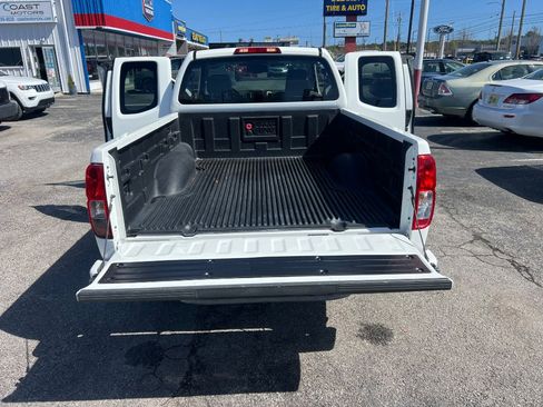 Used 2017 Nissan Frontier S image 8