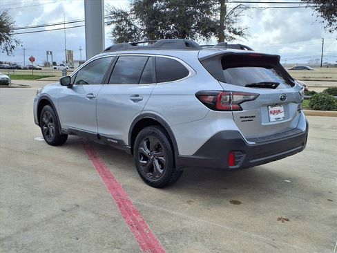 Used 2021 Subaru Outback Onyx Edition XT image 2