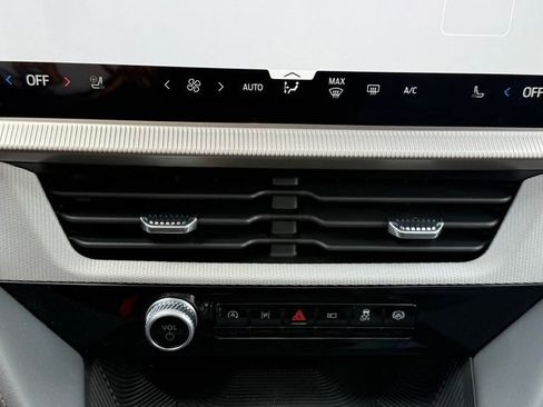 Used 2026 Ford Explorer Active w/ Active Comfort Package AWD/4WD image 18