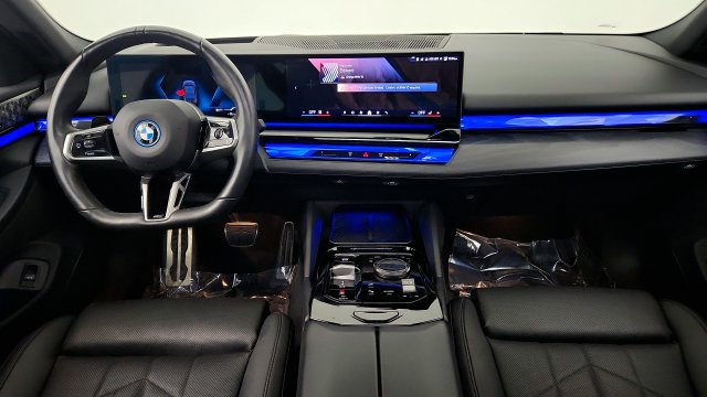 Used 2024 BMW i5 eDrive40i w/ M Sport Package RWD image 51