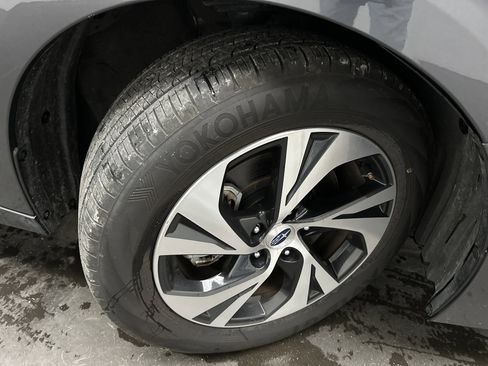 Used 2025 Subaru Legacy Premium AWD/4WD image 8