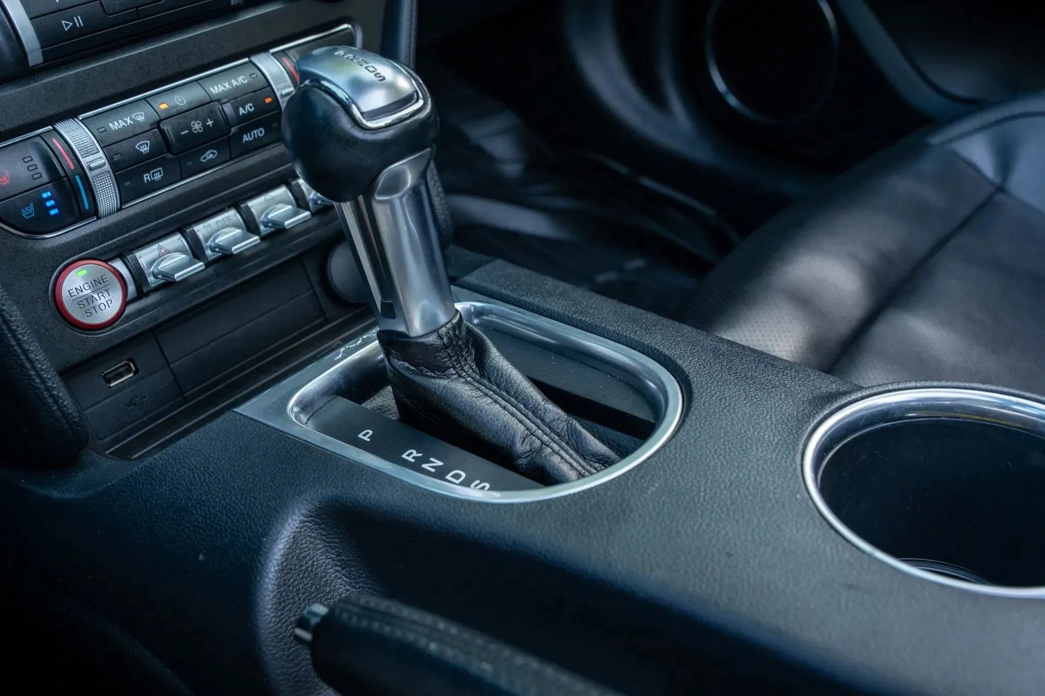 Used 2021 Ford Mustang Premium RWD image 21