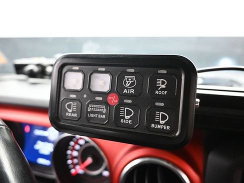 Used 2020 Jeep Wrangler Unlimited Rubicon AWD/4WD image 34