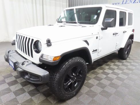 Used 2023 Jeep Wrangler Unlimited Sahara image 6