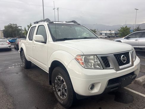 Used 2016 Nissan Frontier PRO-4X w/ Pro-4x Luxury Package AWD/4WD image 2
