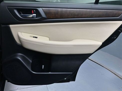 Used 2016 Subaru Outback 3.6R Limited image 30