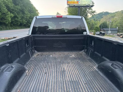 Used 2018 Ford F150 XLT w/ Equipment Group 301A Mid AWD/4WD image 10