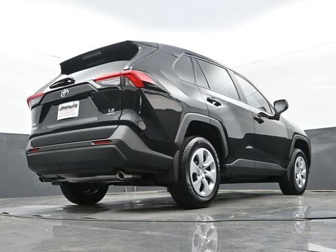 Used 2025 Toyota RAV4 LE AWD/4WD image 25