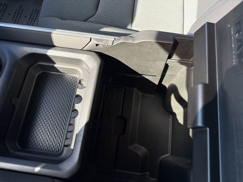 Used 2021 RAM 1500 Big Horn image 25