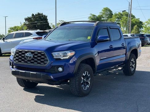 Used 2022 Toyota Tacoma TRD Off-Road image 9