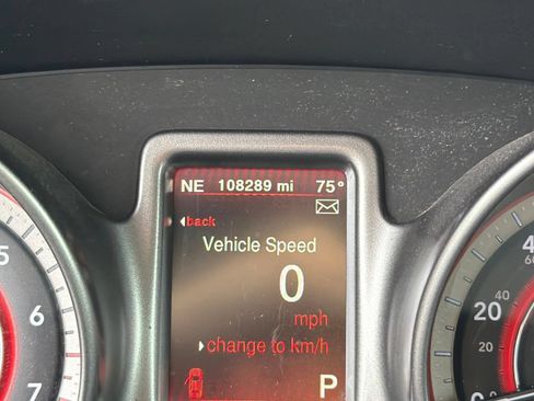 Used 2019 Dodge Journey Crossroad FWD image 13