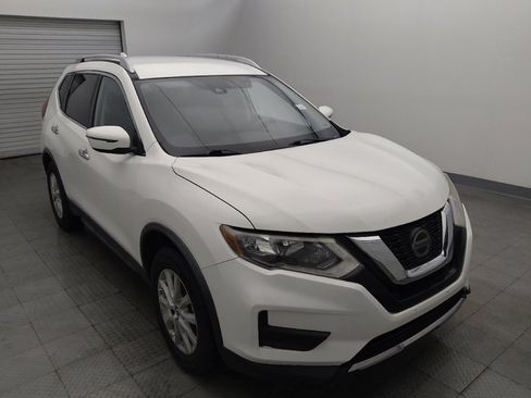 Used 2020 Nissan Rogue SV FWD image 13