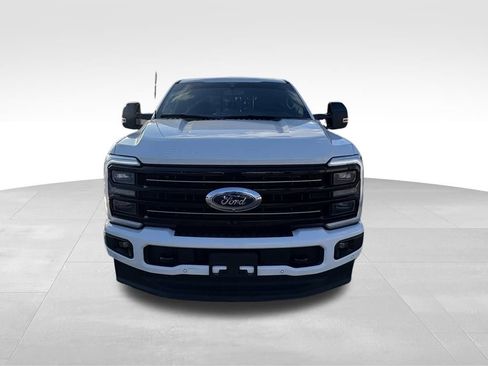 Used 2025 Ford F250 Platinum AWD/4WD image 3