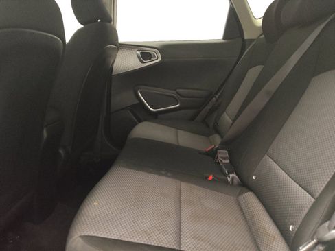Used 2020 Kia Soul LX FWD image 18
