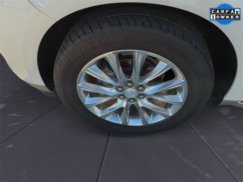 Used 2020 Buick Enclave Premium w/ Sun and Sites Package image 14