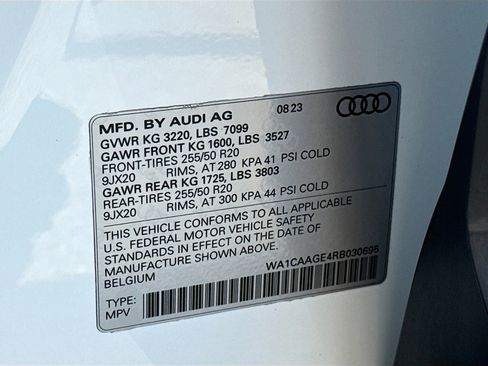 Certified 2024 Audi Q8 e-tron Premium Plus w/ Premium Plus Package image 44