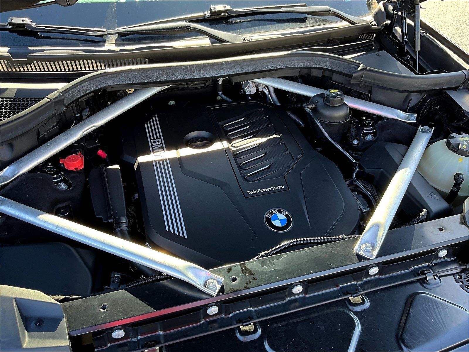 Used 2019 BMW X7 xDrive40i w/ Premium Package AWD/4WD image 32