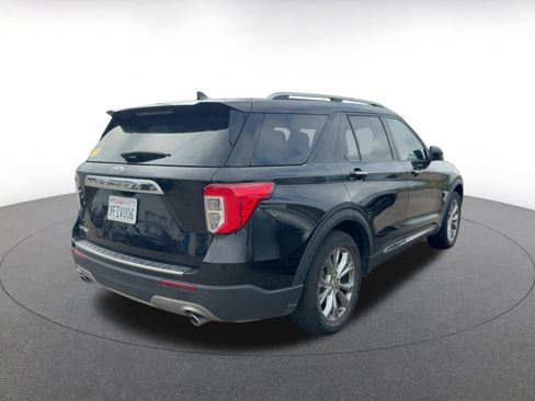 Used 2023 Ford Explorer Limited image 5