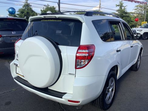 Used 2011 Toyota RAV4 4WD image 7