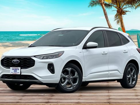 Used 2023 Ford Escape ST-Line Select w/ Tech Pack #1 AWD/4WD image 2