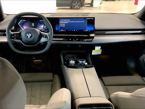 New 2024 BMW 530i xDrive w/ M Sport Package AWD/4WD image 5