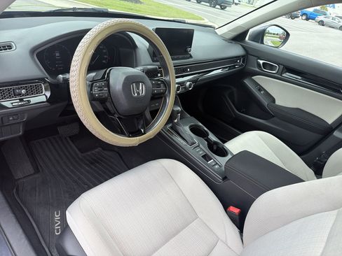 Certified 2022 Honda Civic EX image 13