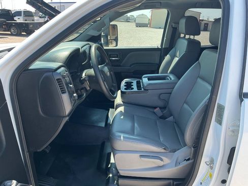 Used 2018 Chevrolet Silverado 1500 W/T AWD/4WD image 6