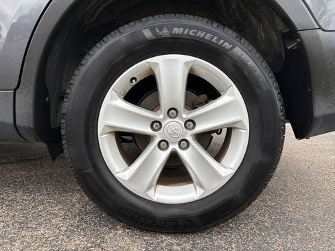 Used 2013 Toyota RAV4 XLE AWD/4WD image 18